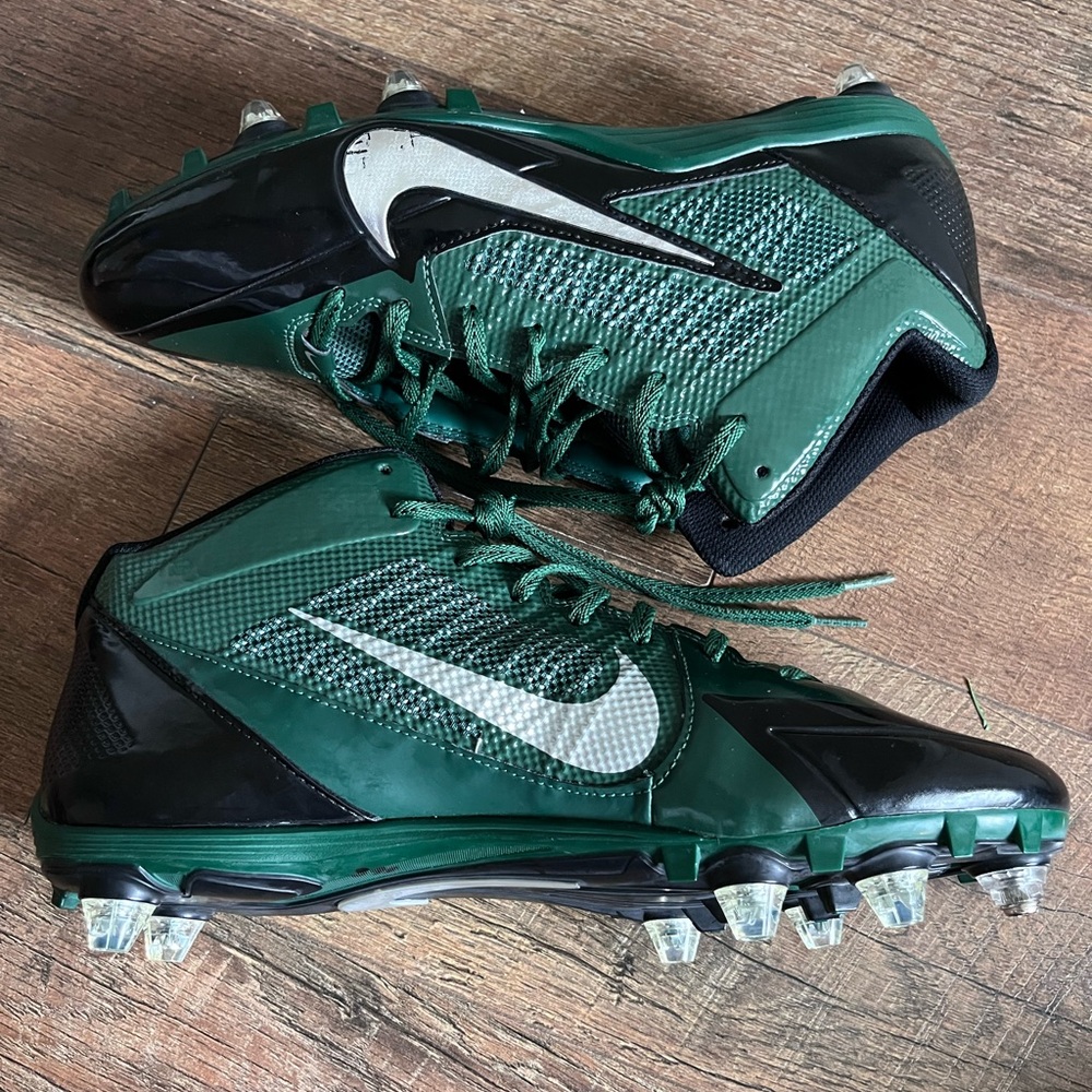 Nike Green and Black Men's Football Cleats with White Swoosh